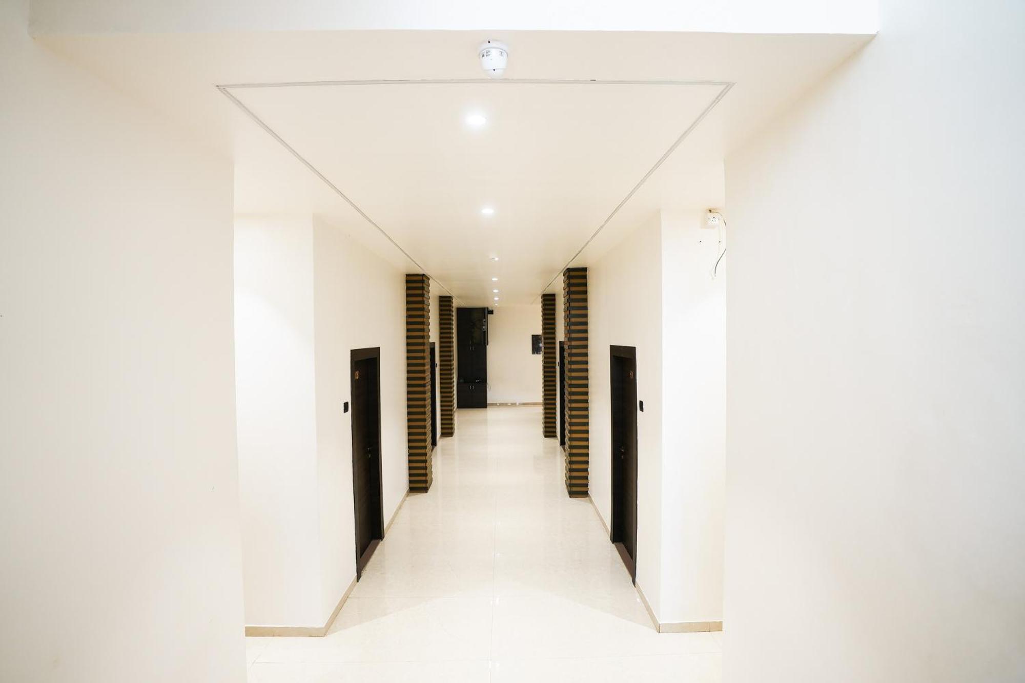 Madhav Residency Hotel & Banquet, Kalyan, Mumbai Exterior foto